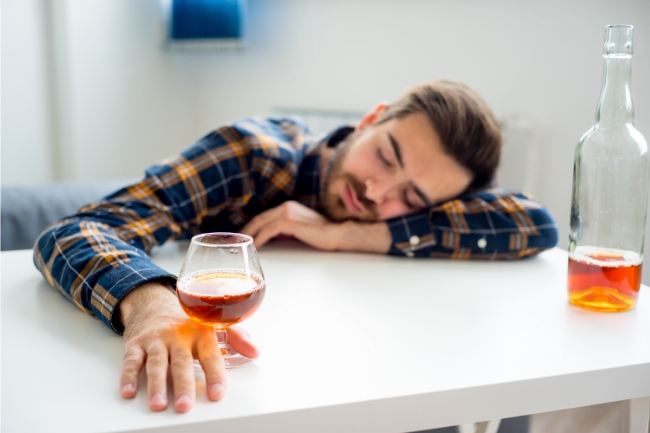 giảm cảm giác khó chịu sau uống rượu